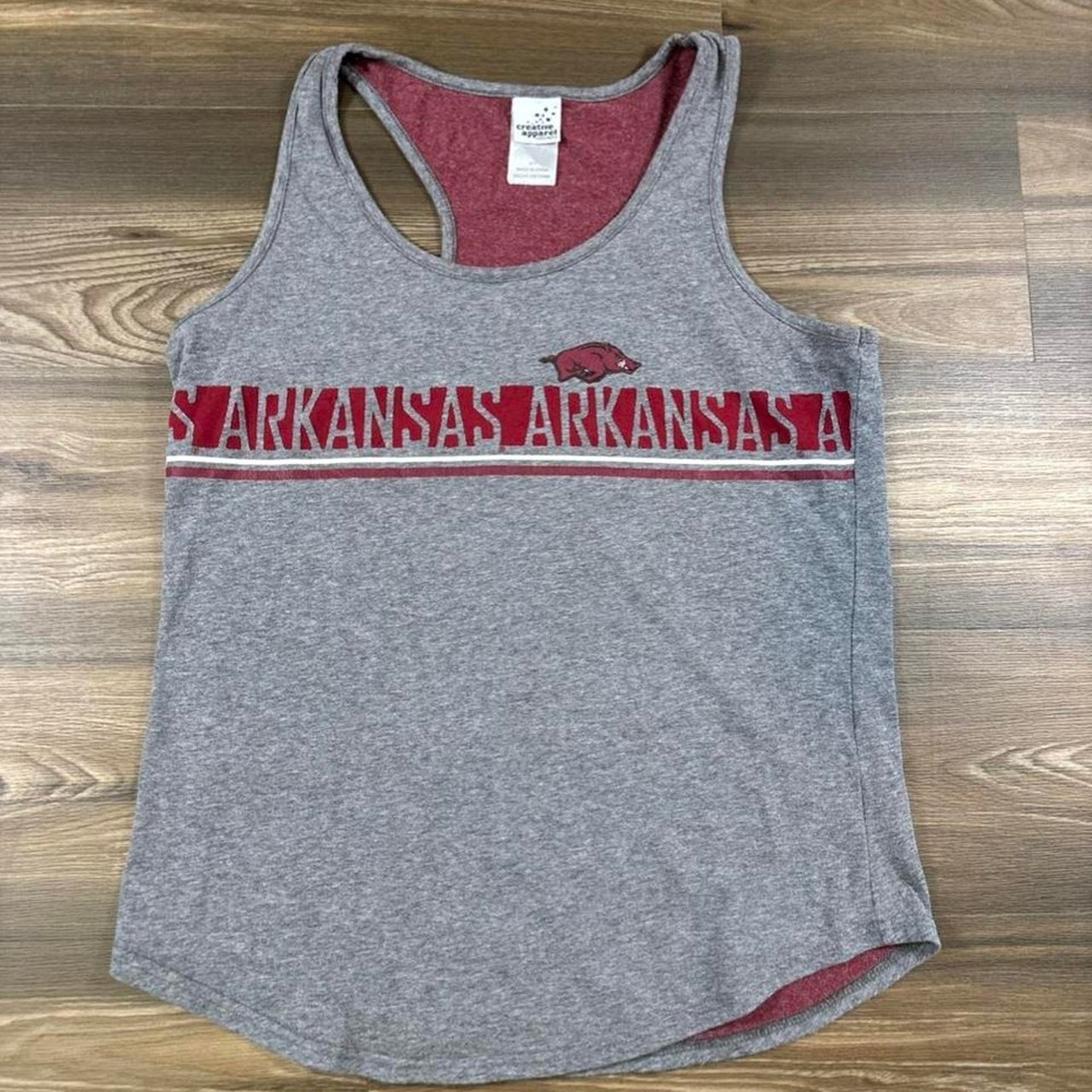 Gray Arkansas Razorbacks tank top with red 'ARKANSAS' text and logo, size M